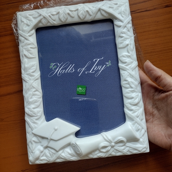 White Graduation Cap Picture Frame - Picture 1 of 11